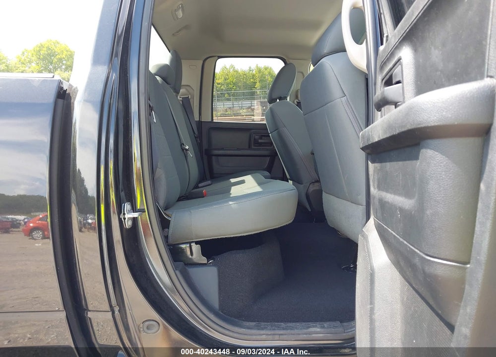 2017 RAM 1500 EXPRESS QUAD CAB 4X4 6'4 BOX VIN: 1C6RR7FT8HS796866