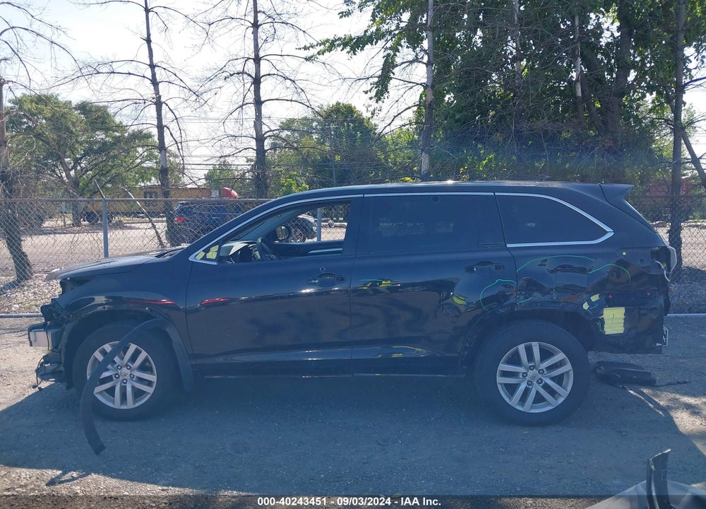 2015 TOYOTA HIGHLANDER LE V6 VIN: 5TDBKRFHXFS126229