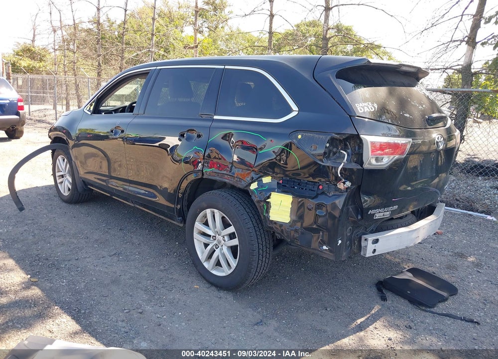 2015 TOYOTA HIGHLANDER LE V6 VIN: 5TDBKRFHXFS126229