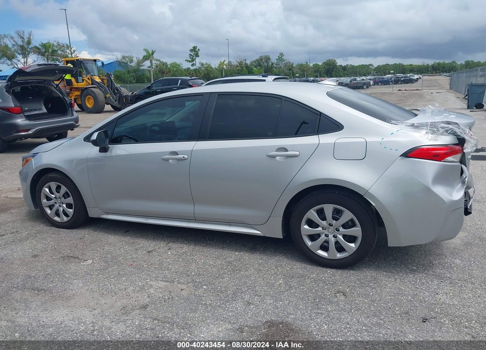 2024 TOYOTA COROLLA LE VIN: 5YFB4MDE1RP088747
