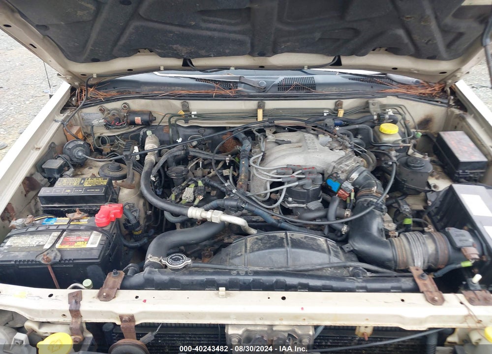 1998 NISSAN PATHFINDER LE/SE/XE VIN: JN8AR05Y2WW233753