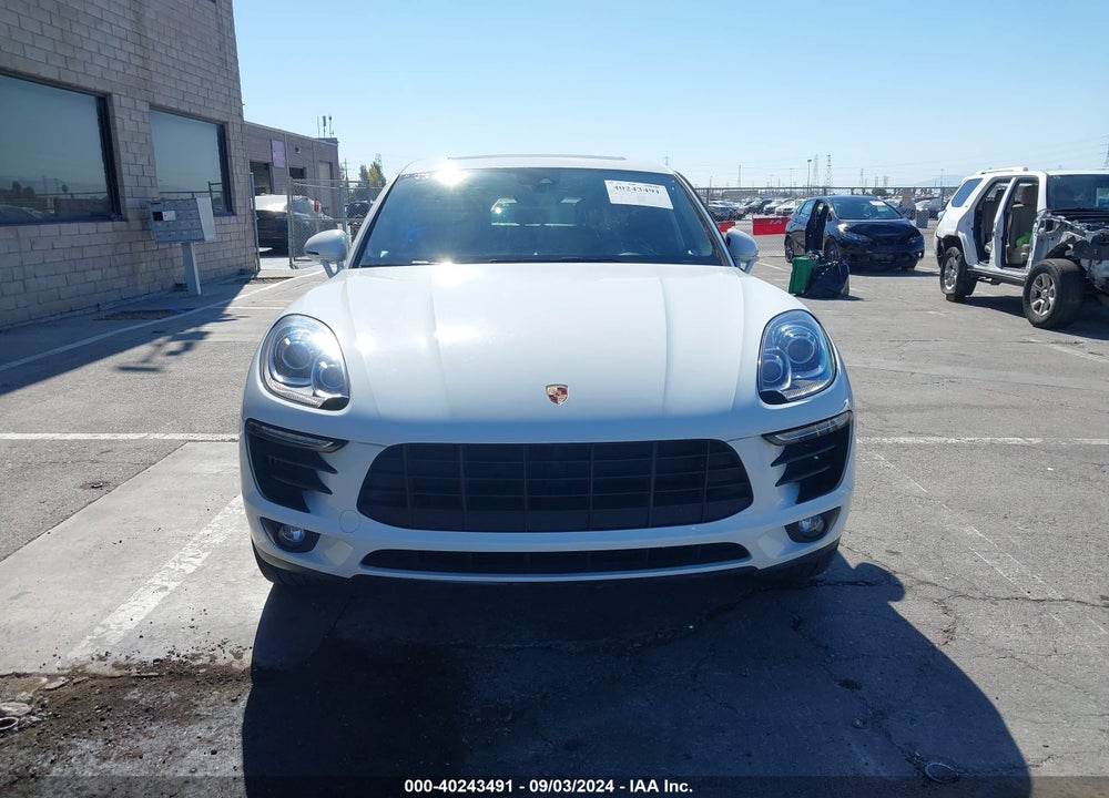 2017 PORSCHE MACAN S VIN: WP1AB2A57HLB21041
