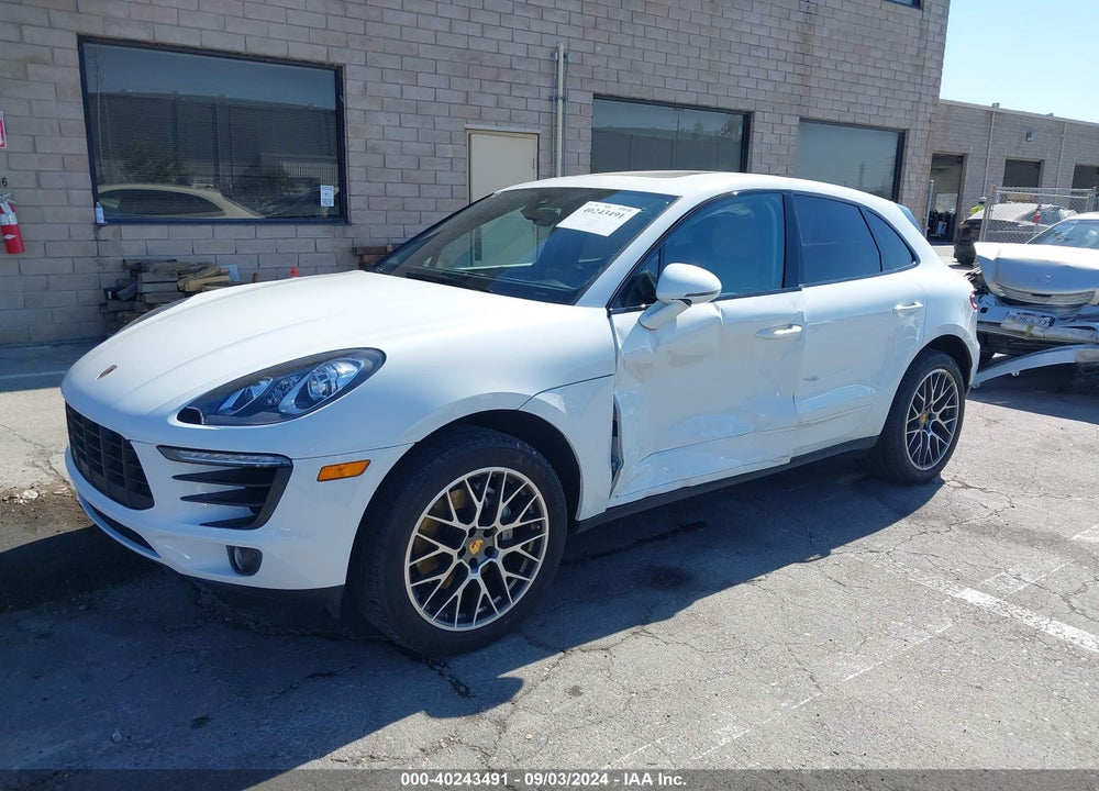 2017 PORSCHE MACAN S VIN: WP1AB2A57HLB21041