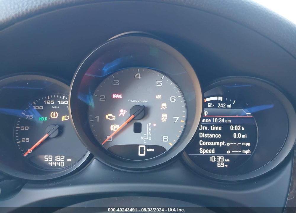 2017 PORSCHE MACAN S VIN: WP1AB2A57HLB21041