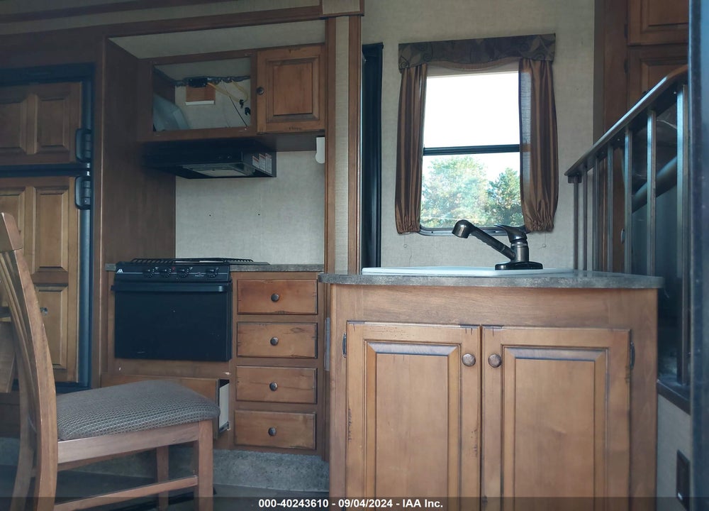 2014 KEYSTONE R SPRINTER C VIN: 4YDF33325E1530348