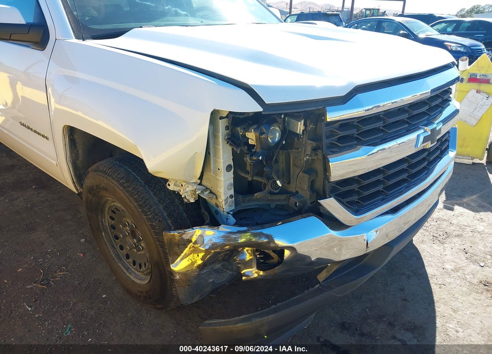 2017 CHEVROLET SILVERADO 1500 LT VIN: 1GCRCRECXHZ335232