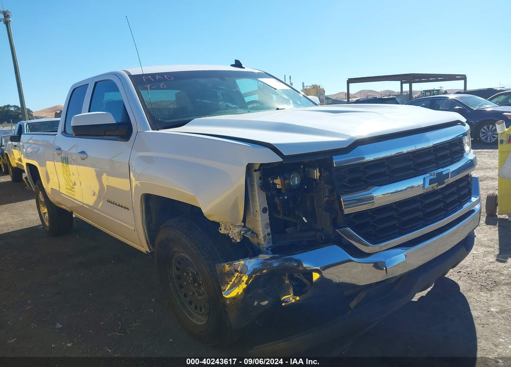 2017 CHEVROLET SILVERADO 1500 LT VIN: 1GCRCRECXHZ335232