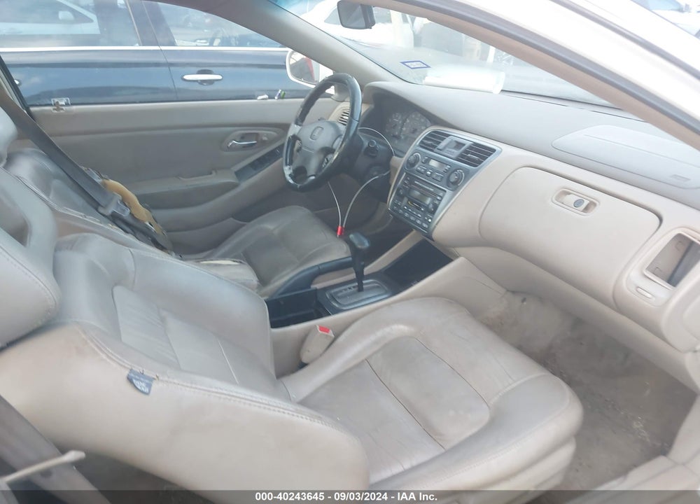 2001 HONDA ACCORD 3.0 EX VIN: 1HGCG22571A030560