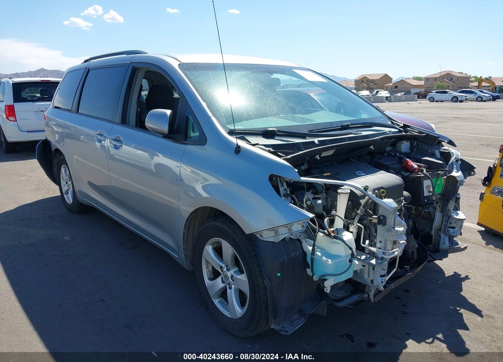 2014 TOYOTA SIENNA LE V6 8 PASSENGER VIN: 5TDKK3DC3ES512820