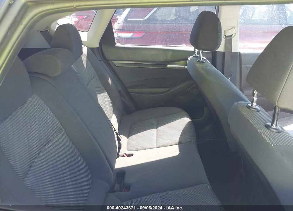 2024 KIA SELTOS LX VIN: KNDEPCAA3R7583663