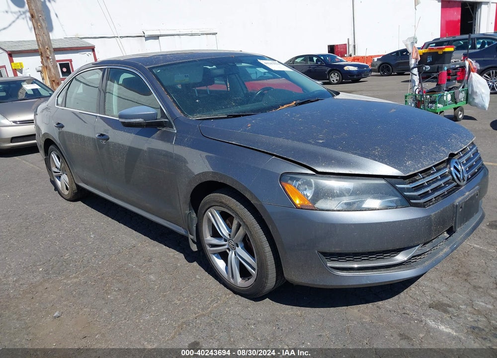 2014 VOLKSWAGEN PASSAT 2.0L TDI SE VIN: 1VWBN7A32EC049036