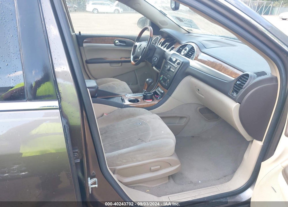 2010 BUICK ENCLAVE CX VIN: 5GALRAED5AJ104095