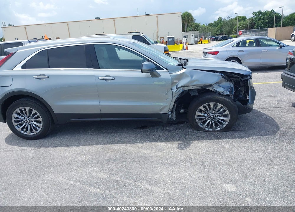 2024 CADILLAC XT4 FWD PREMIUM LUXURY VIN: 1GYFZCR49RF152385