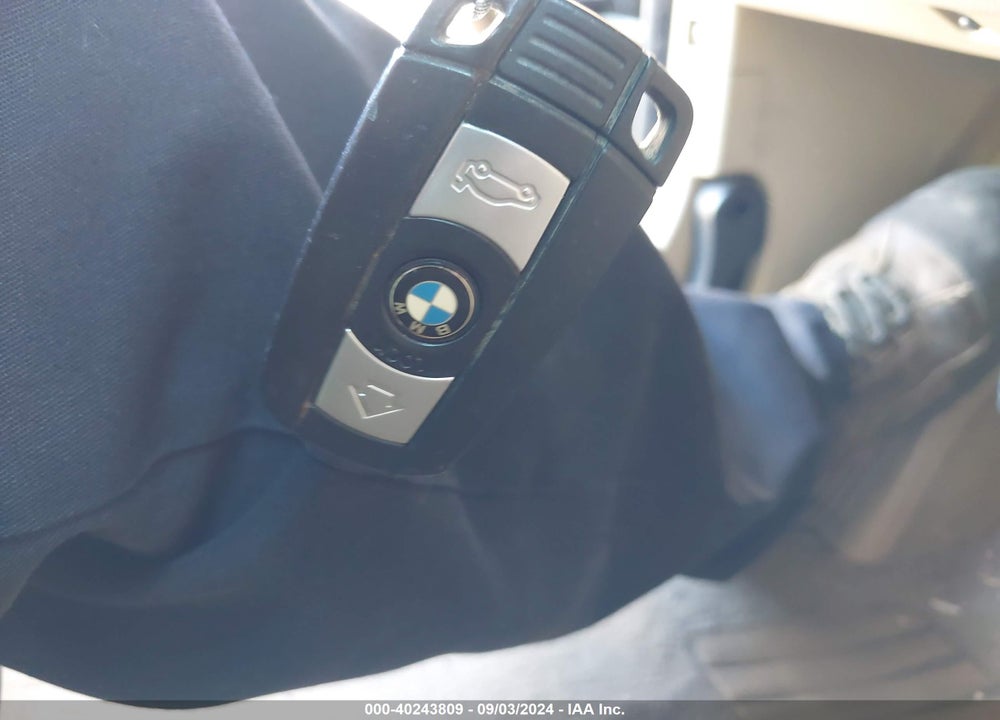 2008 BMW 328I VIN: WBAVC53528A246861