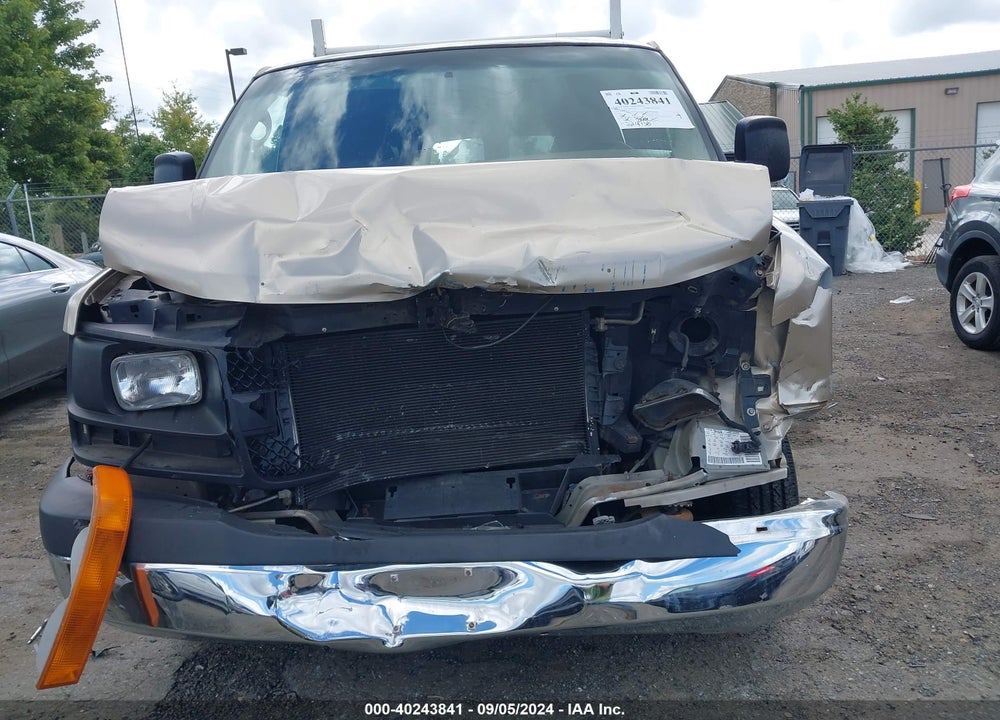 2005 CHEVROLET EXPRESS VIN: 1GAHG39U051215507