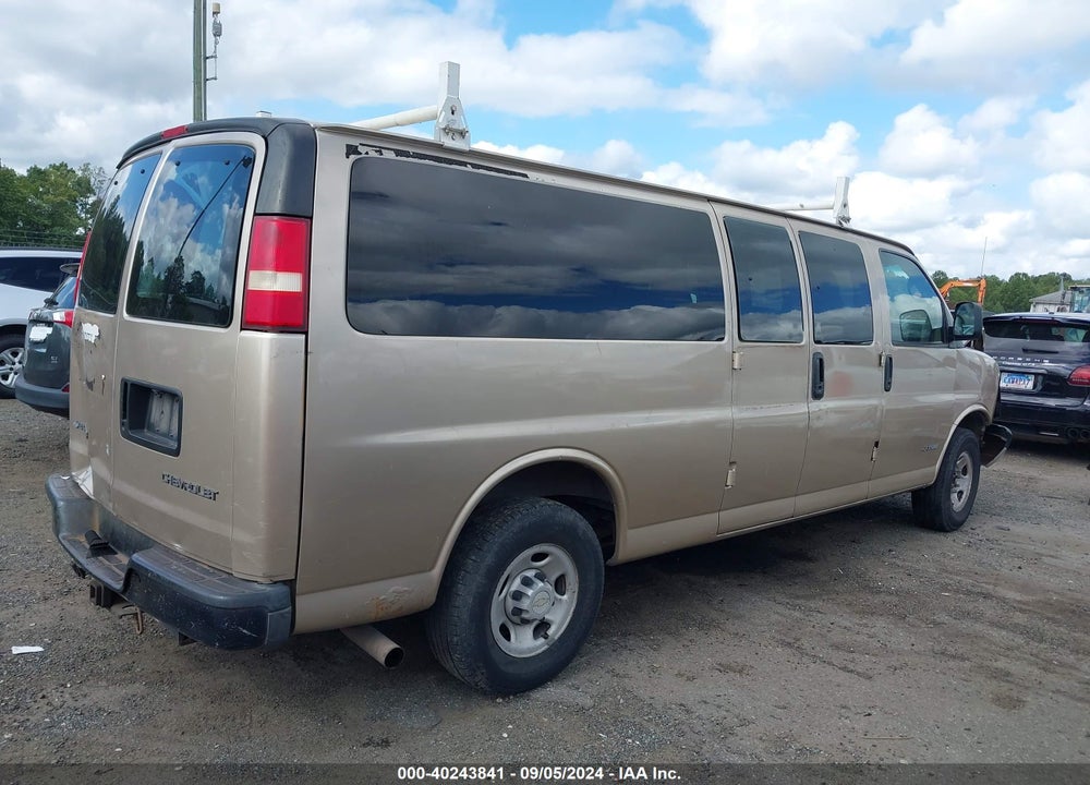 2005 CHEVROLET EXPRESS VIN: 1GAHG39U051215507
