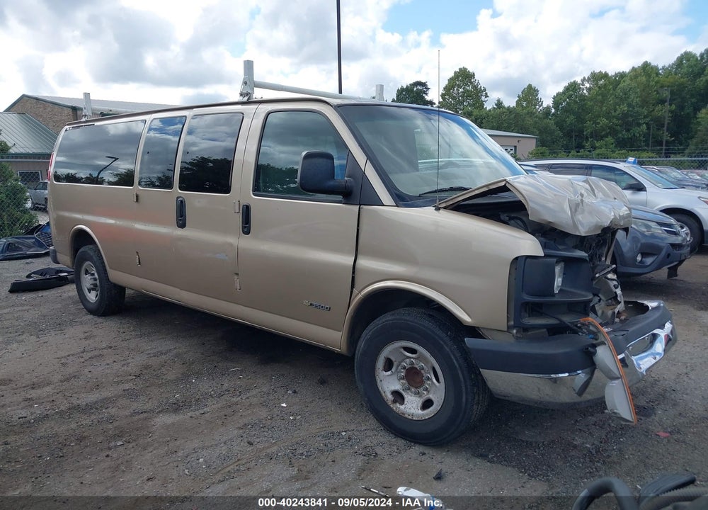 2005 CHEVROLET EXPRESS VIN: 1GAHG39U051215507