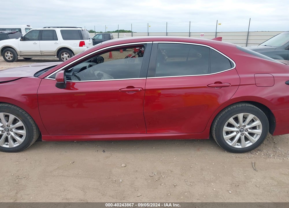 2019 TOYOTA CAMRY LE VIN: 4T1B11HK7KU790700