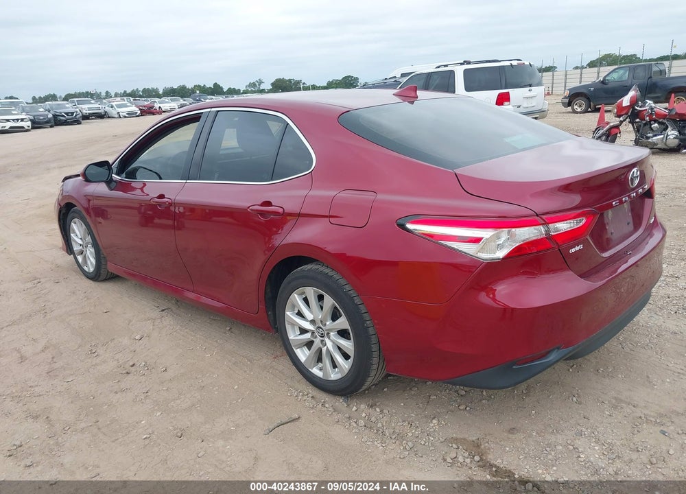2019 TOYOTA CAMRY LE VIN: 4T1B11HK7KU790700