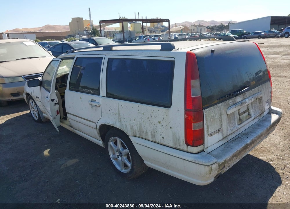 1998 VOLVO V70 GLT VIN: YV1LW5640W2377728
