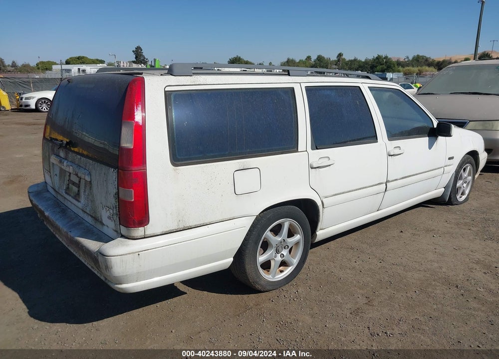 1998 VOLVO V70 GLT VIN: YV1LW5640W2377728