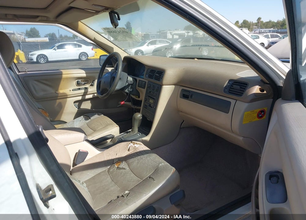 1998 VOLVO V70 GLT VIN: YV1LW5640W2377728