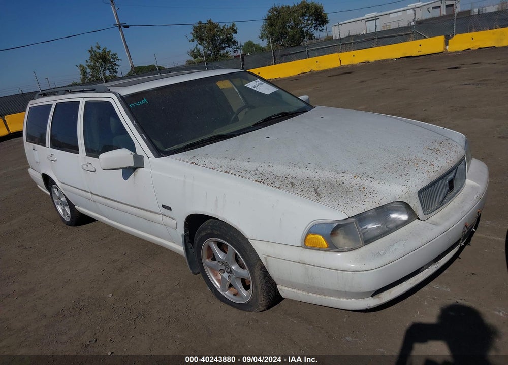 1998 VOLVO V70 GLT VIN: YV1LW5640W2377728