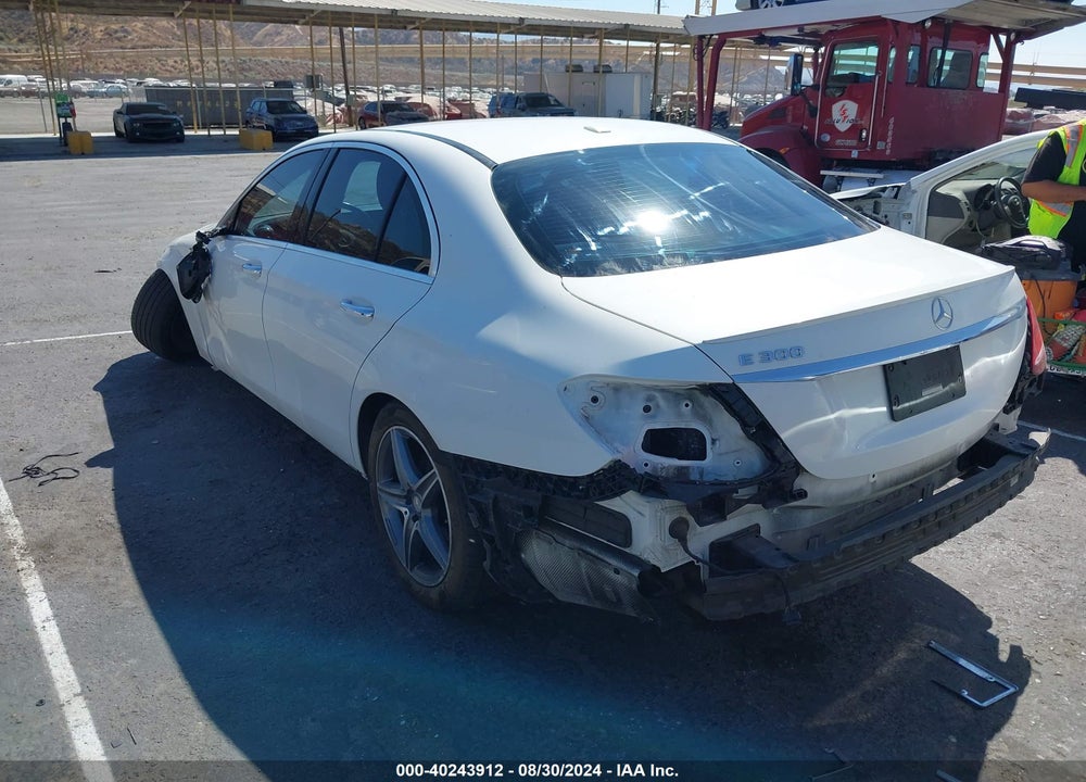 2017 MERCEDES-BENZ E 300 VIN: WDDZF4JB2HA062220