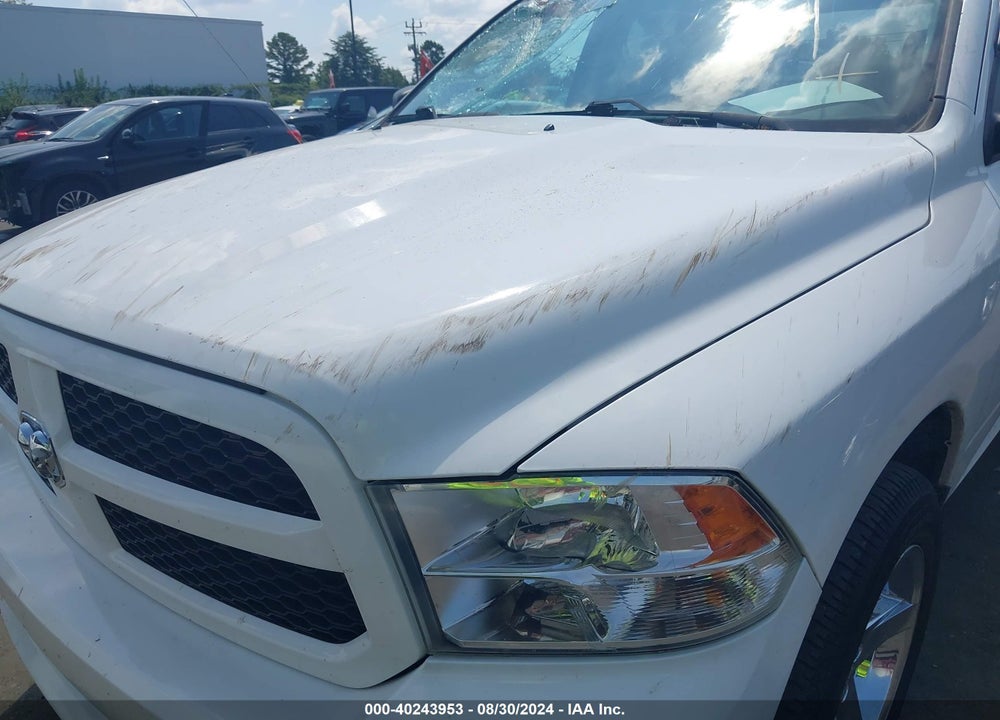 2017 RAM 1500 EXPRESS 4X4 5'7 BOX VIN: 1C6RR7KG4HS717816