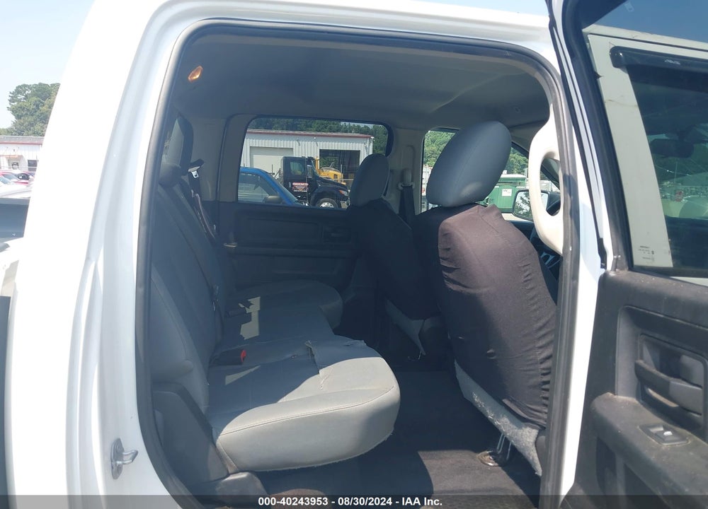 2017 RAM 1500 EXPRESS 4X4 5'7 BOX VIN: 1C6RR7KG4HS717816