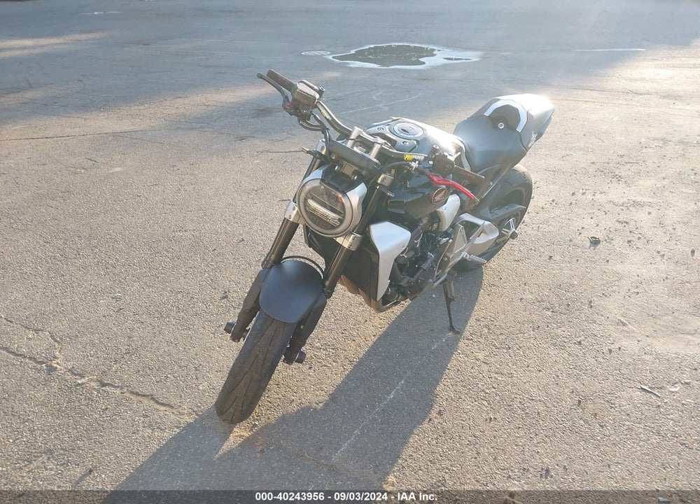 2018 HONDA CB1000 RA VIN: JH2SC801XJK000365