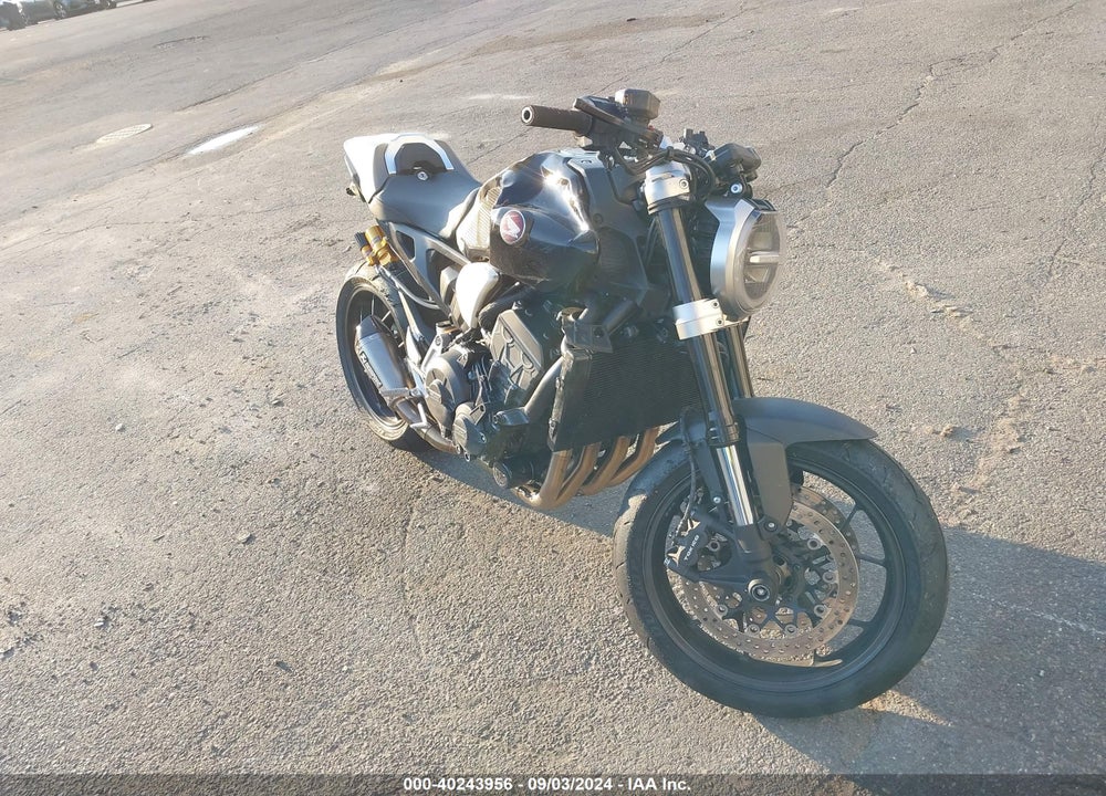 2018 HONDA CB1000 RA VIN: JH2SC801XJK000365