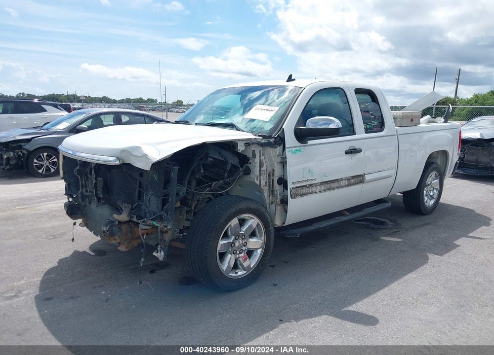 2013 GMC SIERRA 1500 SLE VIN: 1GTR1VE06DZ113978