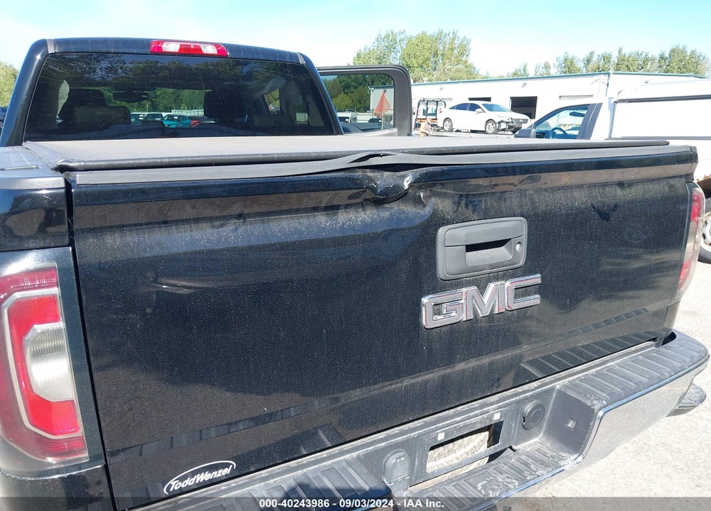 2017 GMC SIERRA 1500 SLT VIN: 3GTU2NEJ2HG149382