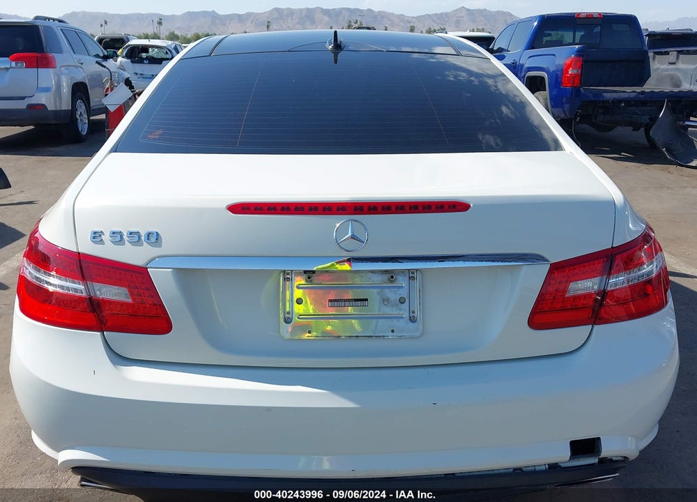 2011 MERCEDES-BENZ E 550 VIN: WDDKJ7CB0BF095046