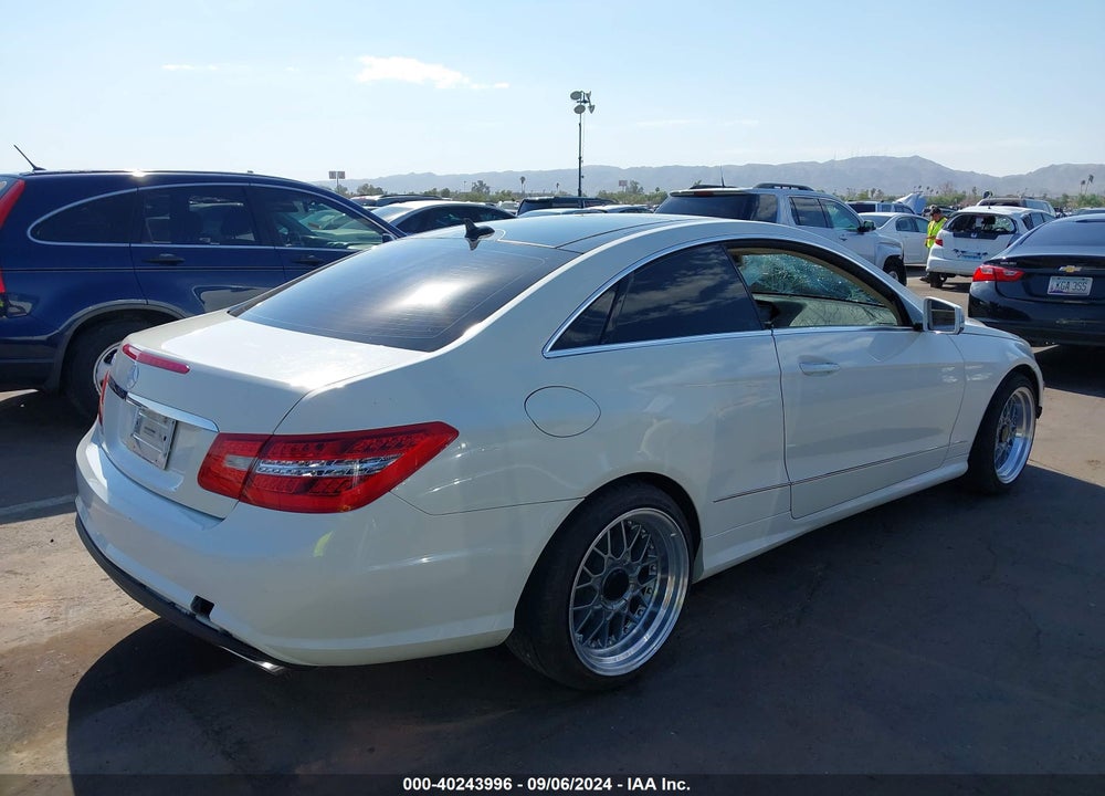2011 MERCEDES-BENZ E 550 VIN: WDDKJ7CB0BF095046