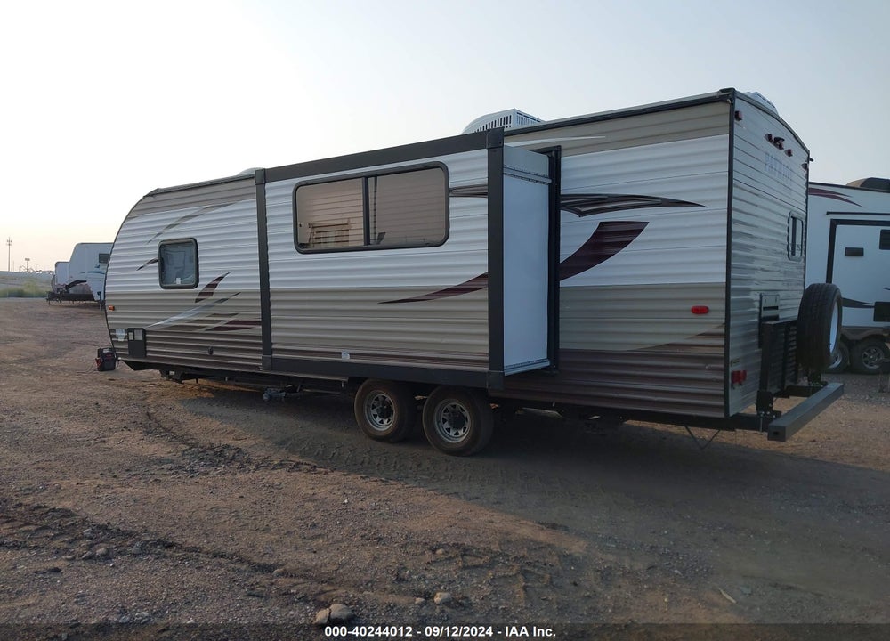 2016 FOREST RIVER CHEROKEE VIN: 4X4TCKZ23GK031899