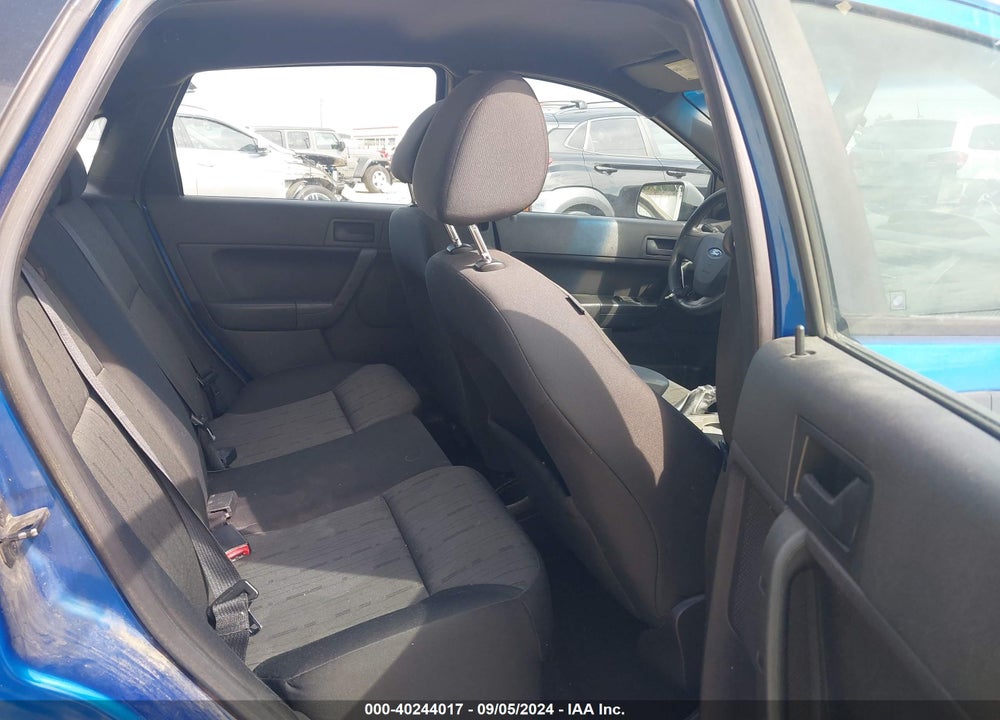 2010 FORD FOCUS SE VIN: 1FAHP3FN1AW112474