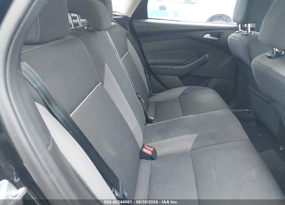 2014 FORD FOCUS VIN: 1FADP3K22EL433165