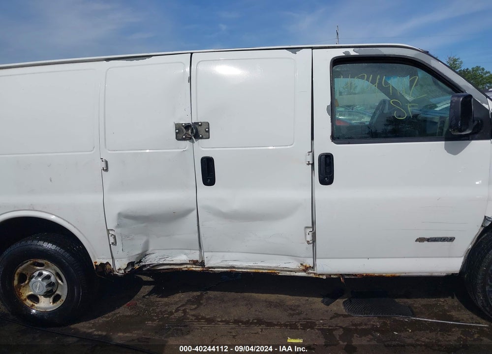 2006 CHEVROLET EXPRESS WORK VAN VIN: 1GCGG25U561194190