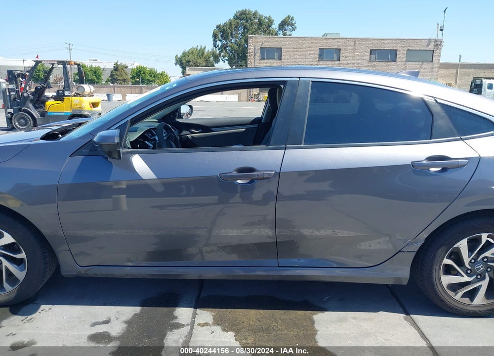 2018 HONDA CIVIC VIN: 2HGFC2F75JH599994