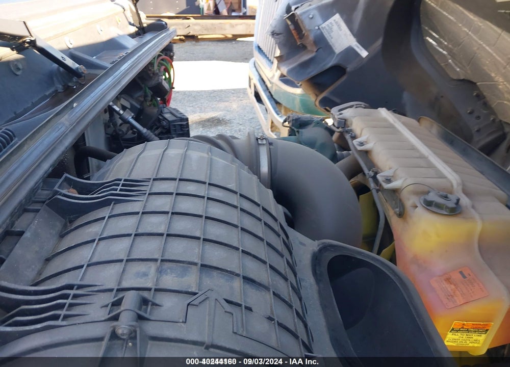 2019 VOLVO VNR VIN: 4V4WC9EHXKN198956
