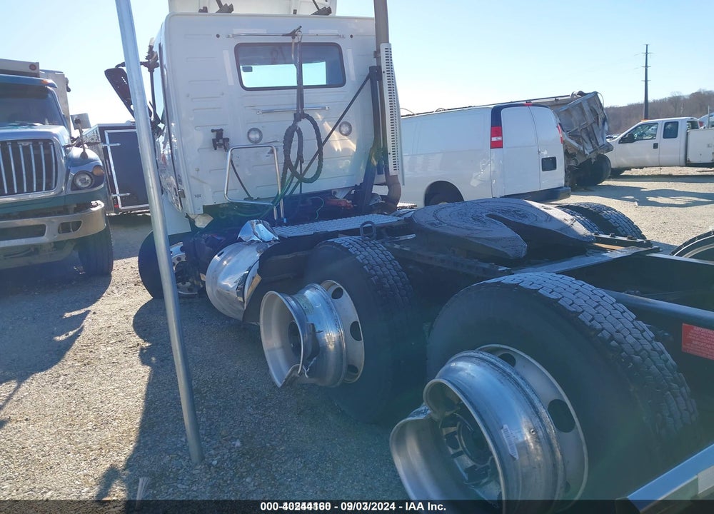 2019 VOLVO VNR VIN: 4V4WC9EHXKN198956