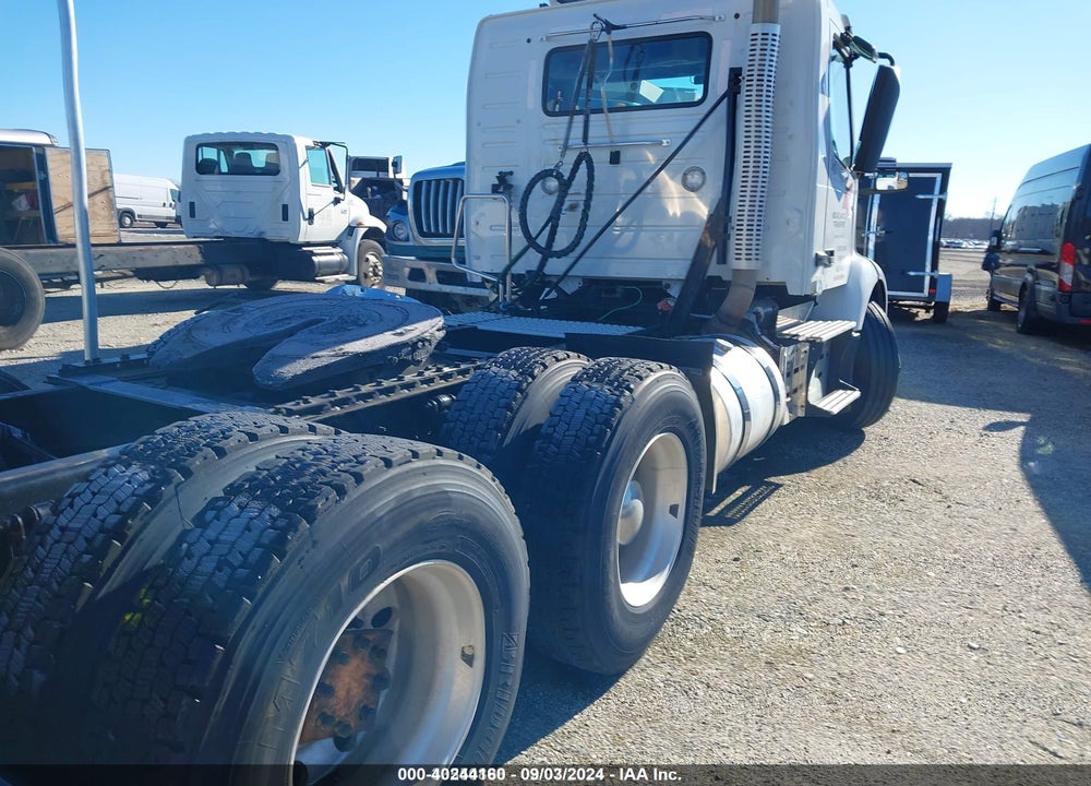 2019 VOLVO VNR VIN: 4V4WC9EHXKN198956