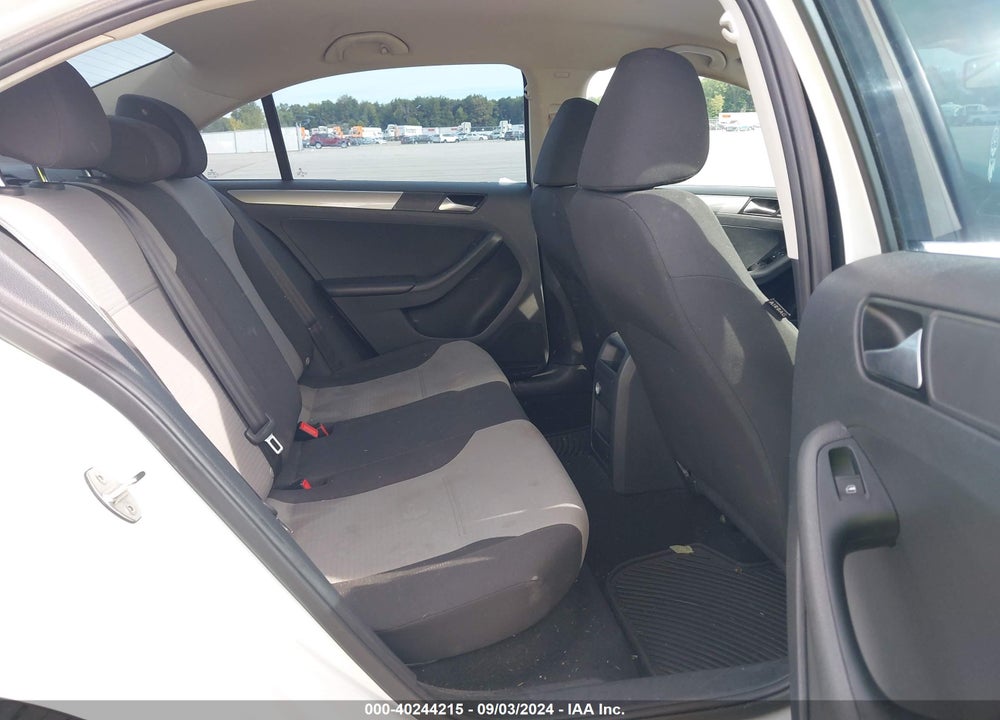 2017 VOLKSWAGEN JETTA 1.4T S VIN: 3VW2B7AJ4HM207032