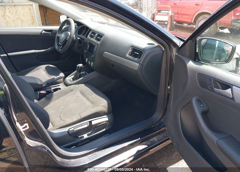 2016 VOLKSWAGEN JETTA 1.4T SE VIN: 3VWD67AJ2GM334325