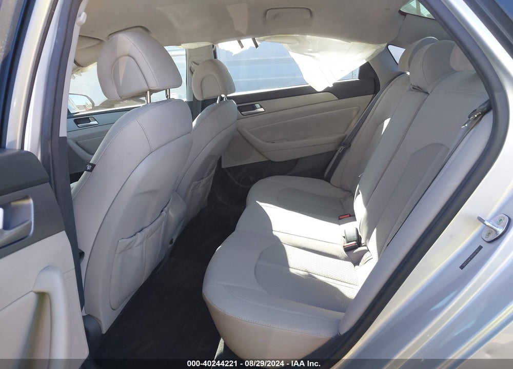 2015 HYUNDAI SONATA SE VIN: 5NPE24AF7FH167767