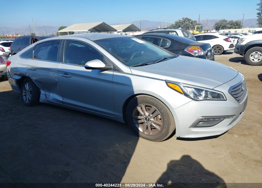 2015 HYUNDAI SONATA SE VIN: 5NPE24AF7FH167767
