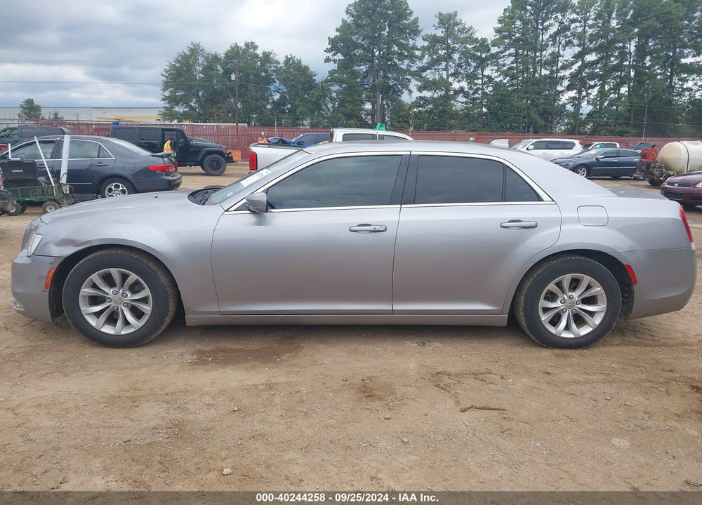 2015 CHRYSLER 300 LIMITED VIN: 2C3CCAAG8FH931621