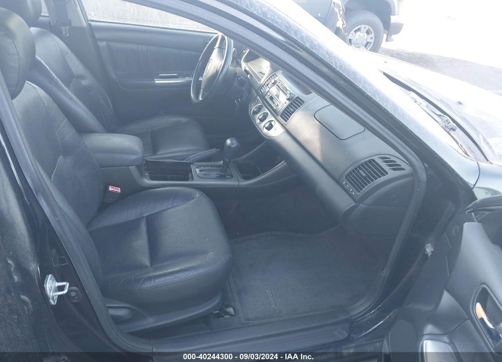 2002 TOYOTA CAMRY SE V6 VIN: 4T1BF32K92U015823